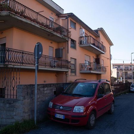 Panta Rei Apartman Mentana Kültér fotó